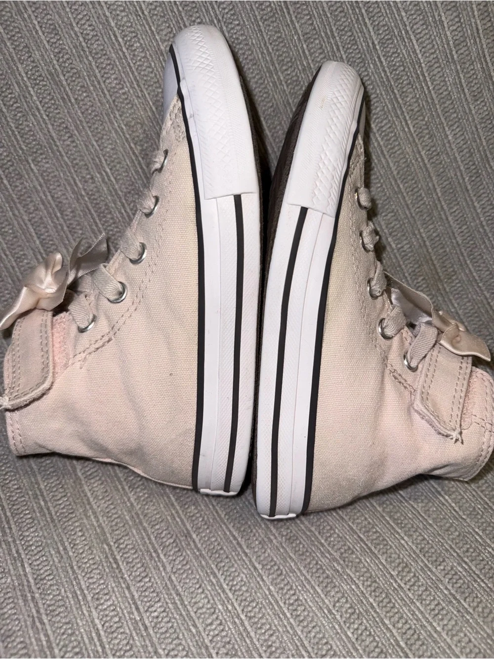 Converse High-Top Sneakers with Satin Bow - Light Pink